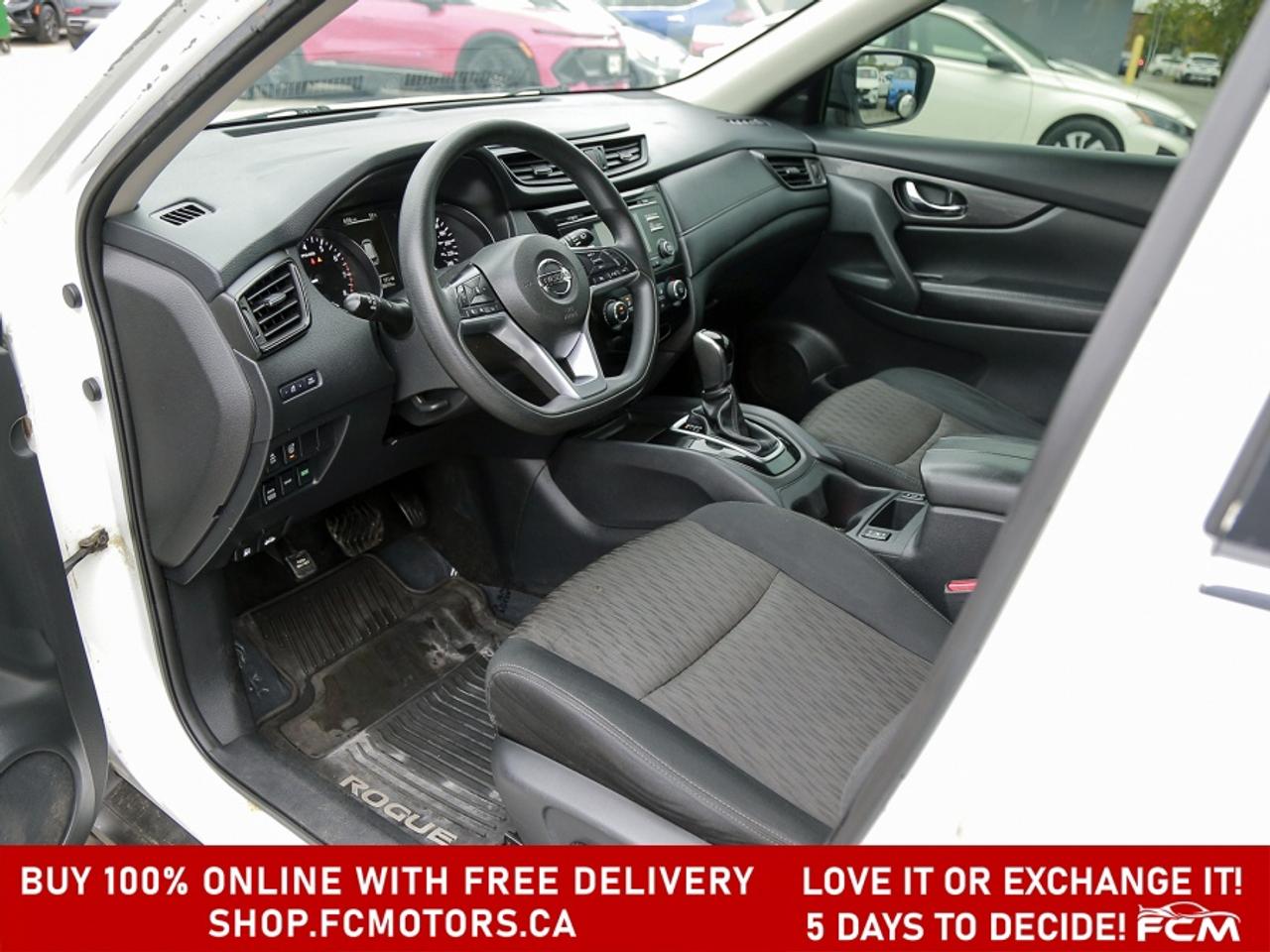 2017 Nissan Rogue SV AWD | FULLY CERTIFIED WITH WARRANTY Photo