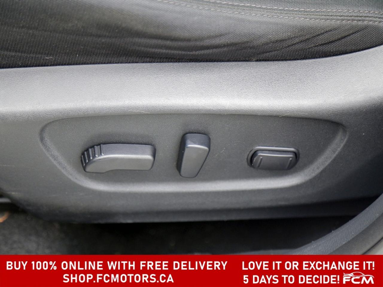 2017 Nissan Rogue SV AWD | FULLY CERTIFIED WITH WARRANTY Photo