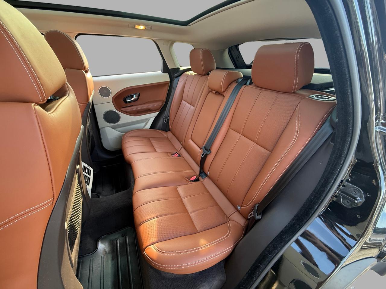 2015 Land Rover Evoque Prestige Photo