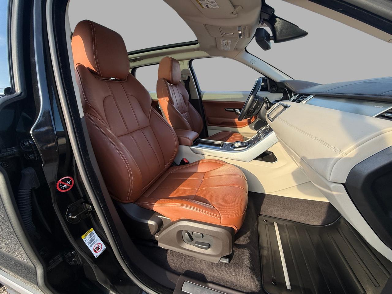 2015 Land Rover Evoque Prestige Photo