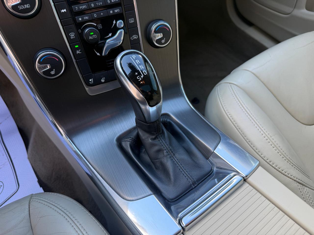 2014 Volvo S60 T6 Photo