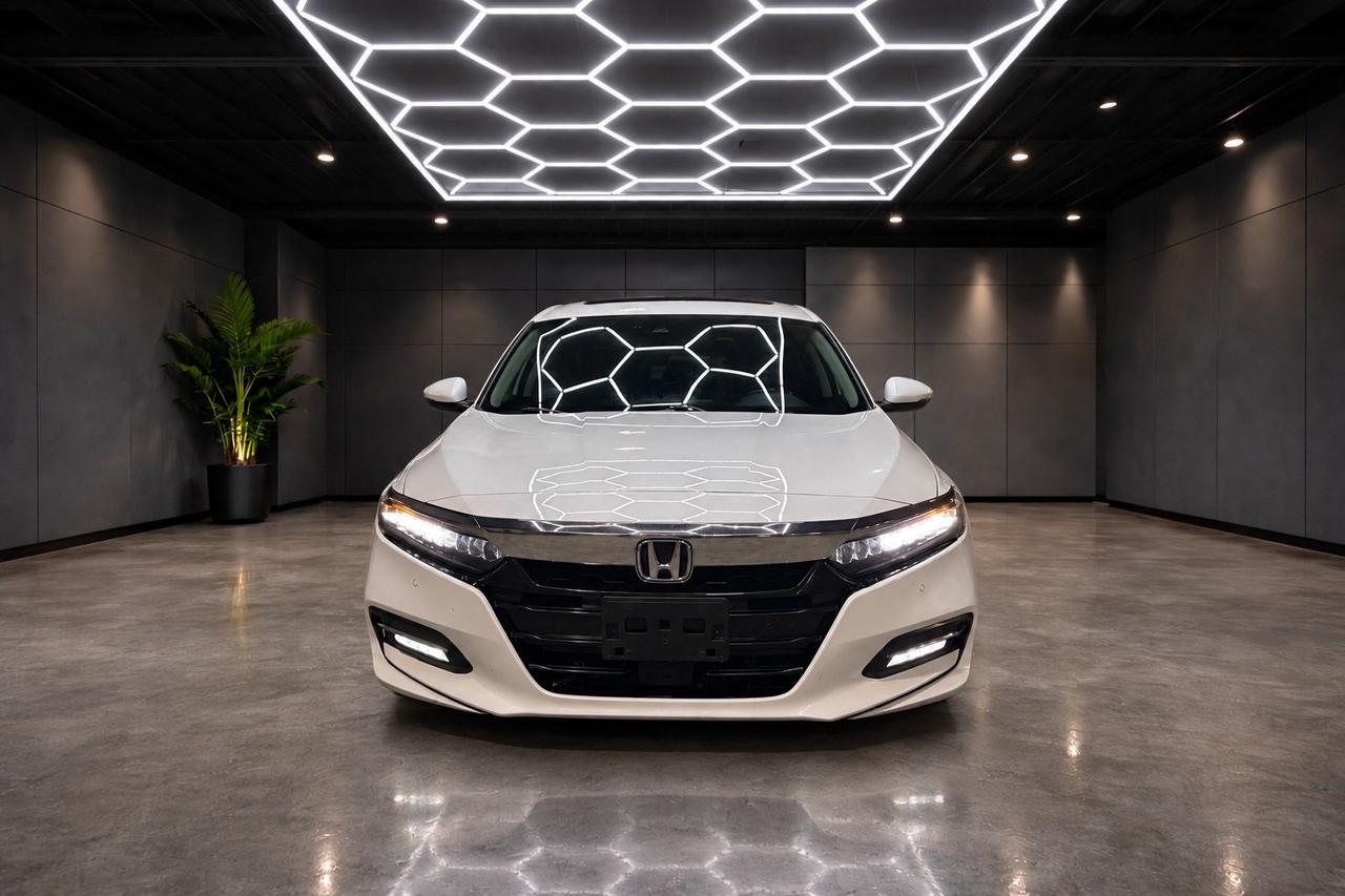 2020 Honda Accord Touring CVT Photo1