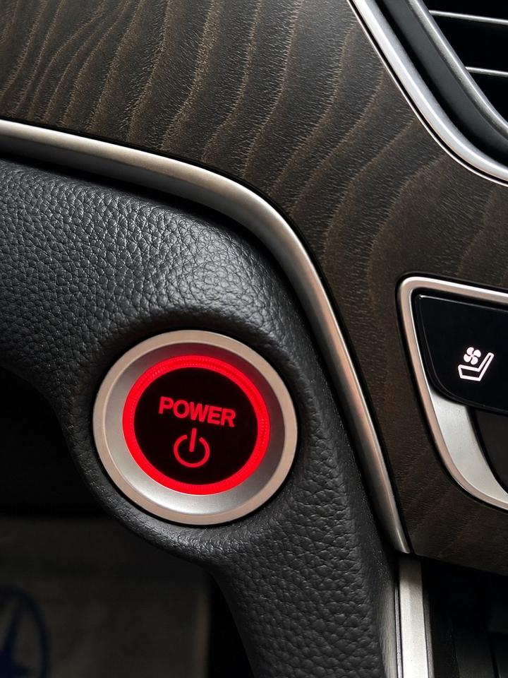 2020 Honda Accord Touring CVT Photo