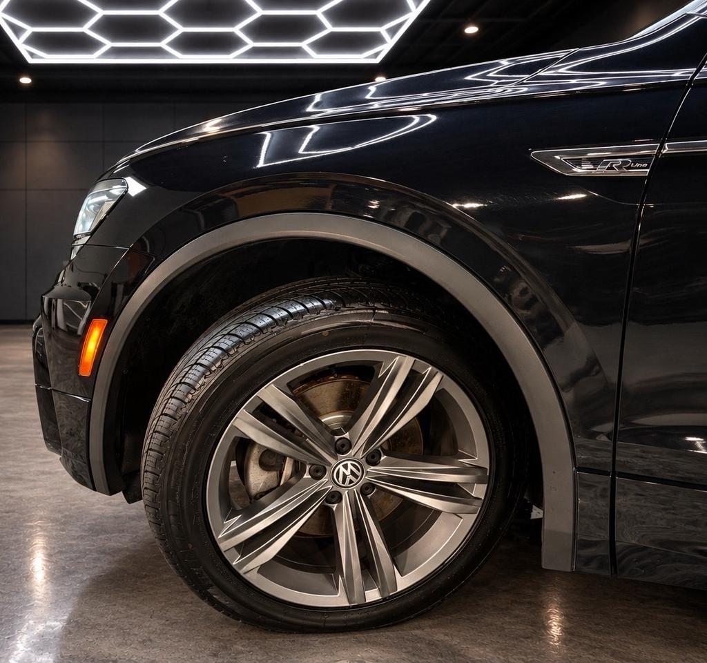 2021 Volkswagen Tiguan R-Line Highline 4motion Photo4
