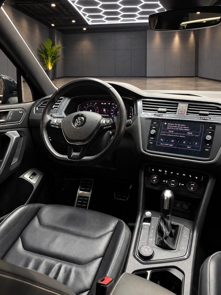 2021 Volkswagen Tiguan R-Line Highline 4motion Photo