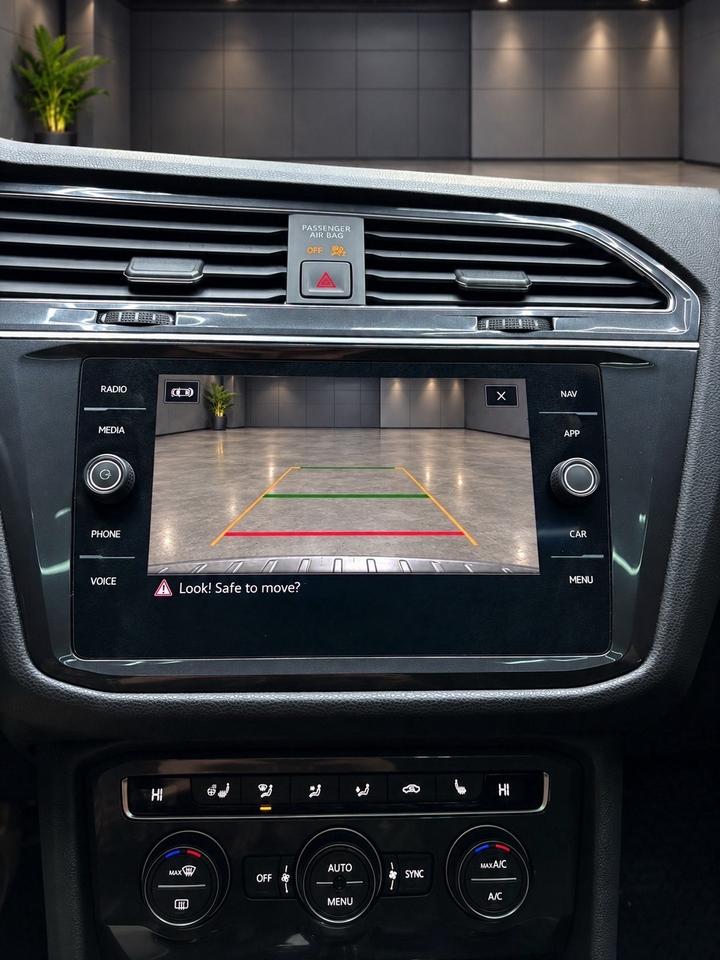 2021 Volkswagen Tiguan R-Line Highline 4motion Photo