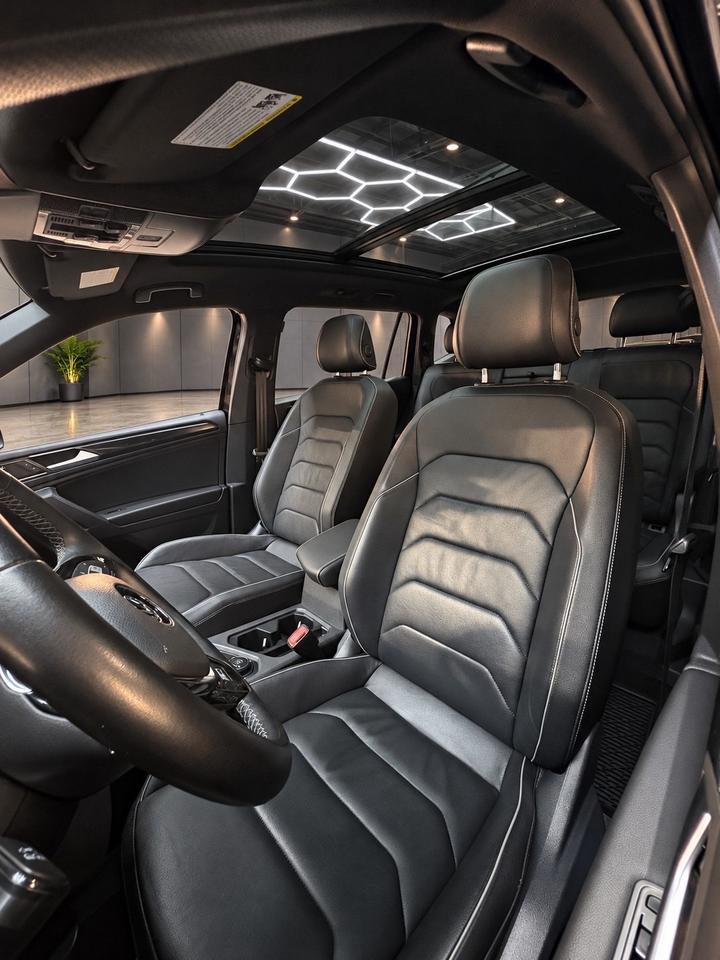 2021 Volkswagen Tiguan R-Line Highline 4motion Photo