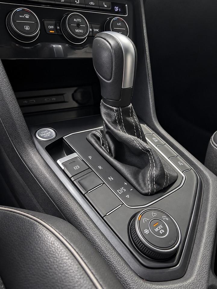 2021 Volkswagen Tiguan R-Line Highline 4motion Photo