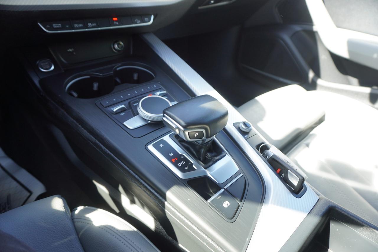 2018 Audi A4 Allroad 1 OWNER / NO ACCIDENTS / TECHNIK / ALLROAD / STUNNING COMBO Photo