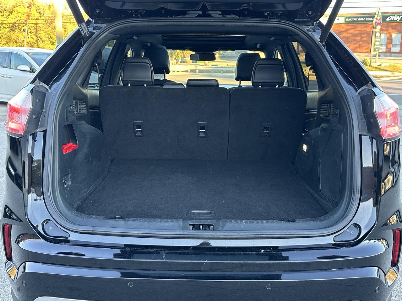 2020 Ford Edge Titanium Photo
