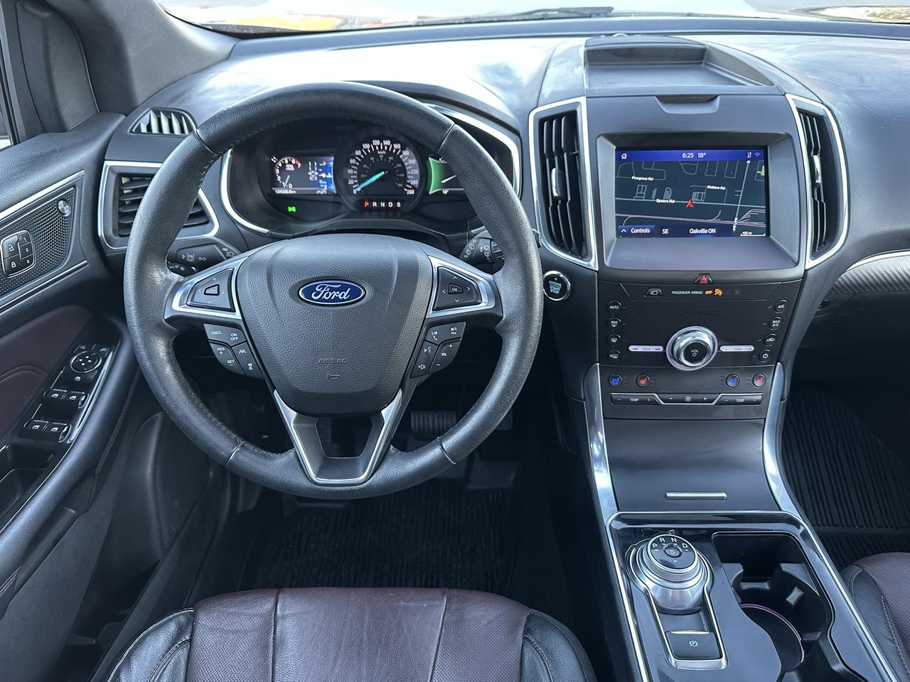 2020 Ford Edge Titanium Photo