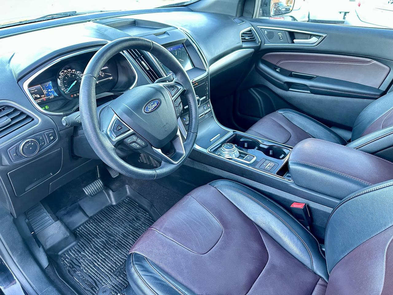 2020 Ford Edge Titanium Photo