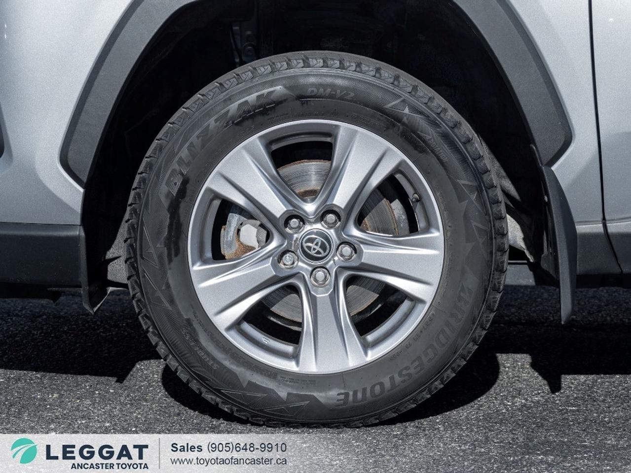 2022 Toyota RAV4 XLE AWD Photo