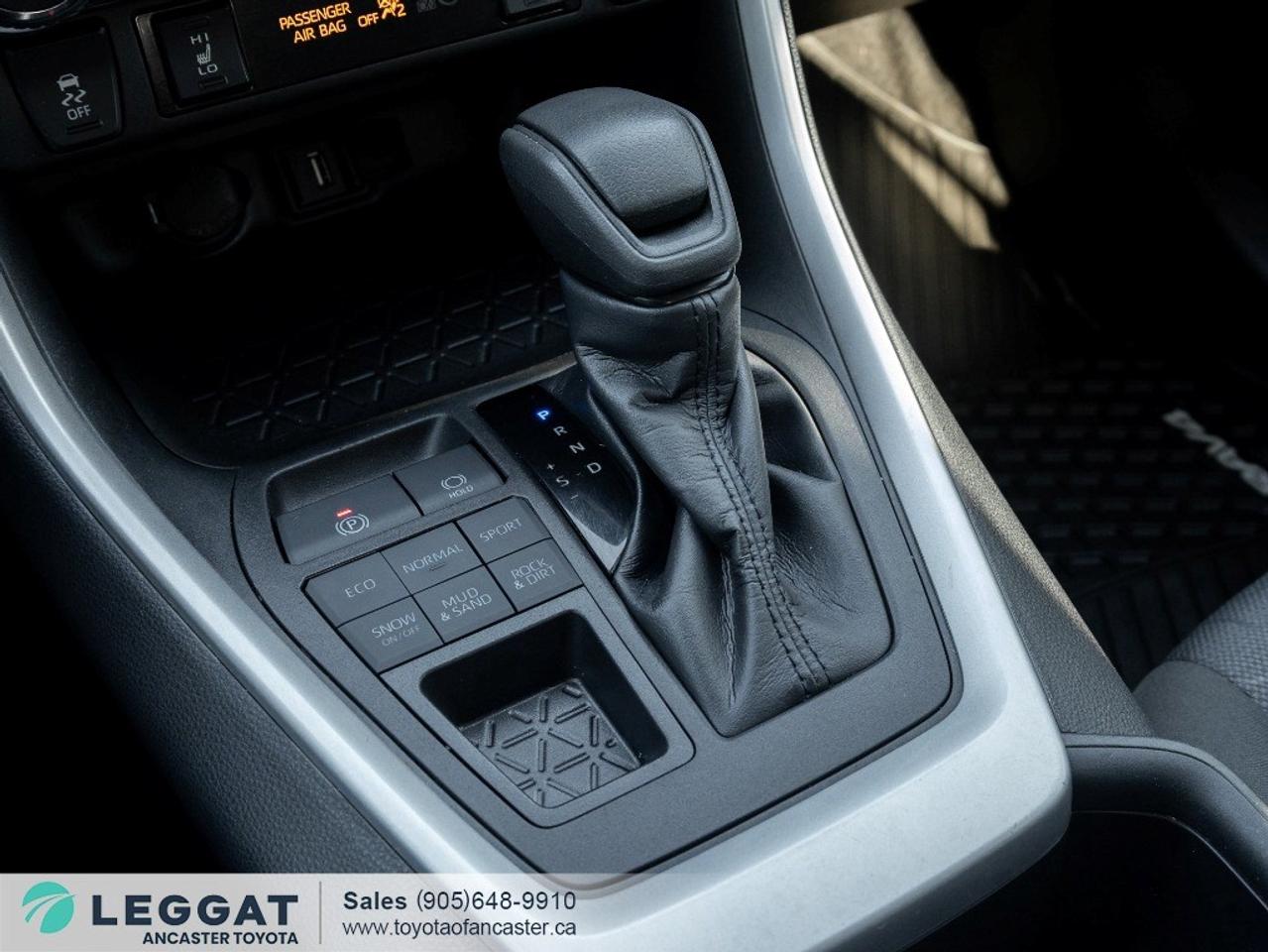 2022 Toyota RAV4 XLE AWD Photo