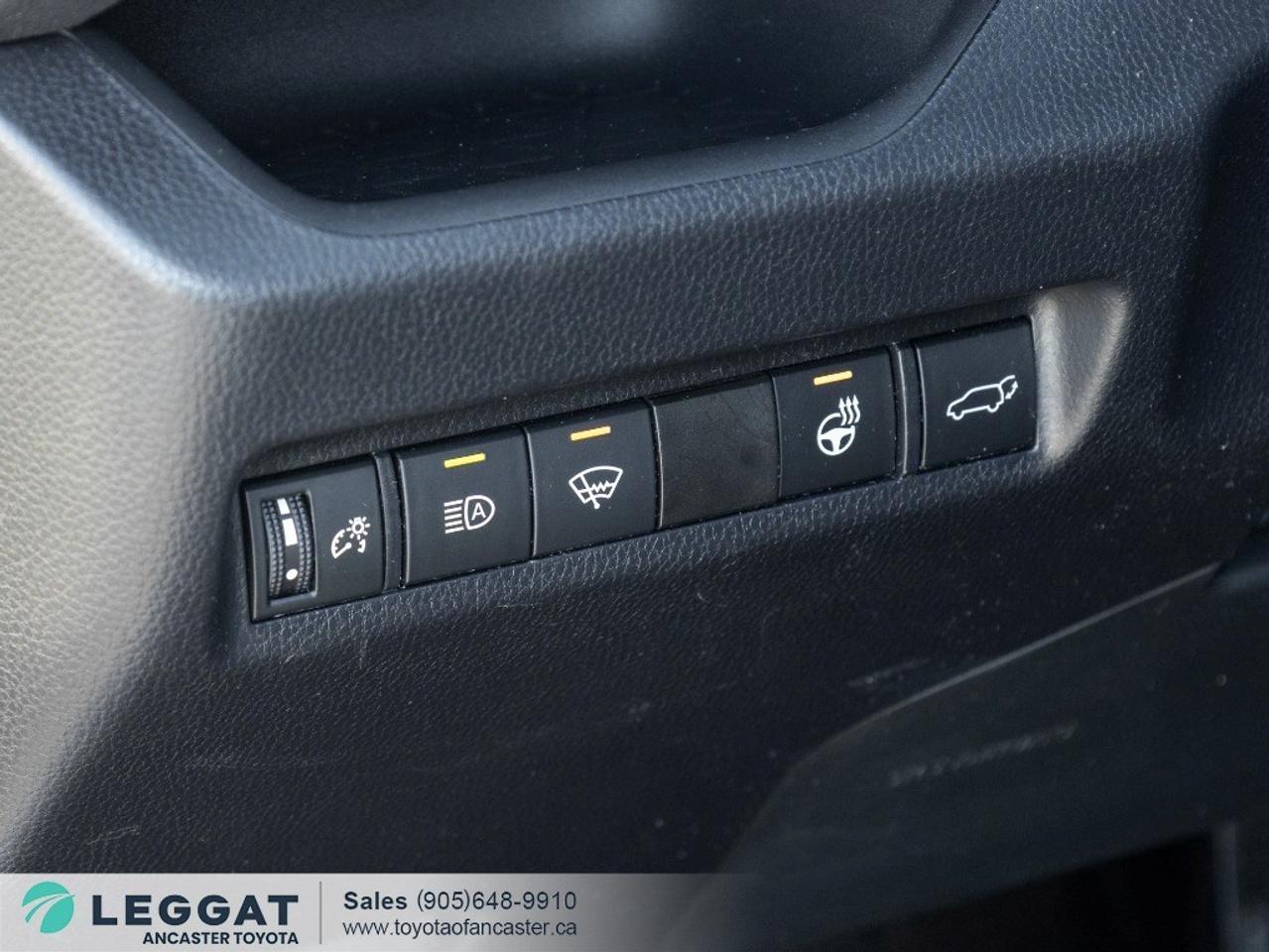 2022 Toyota RAV4 XLE AWD Photo
