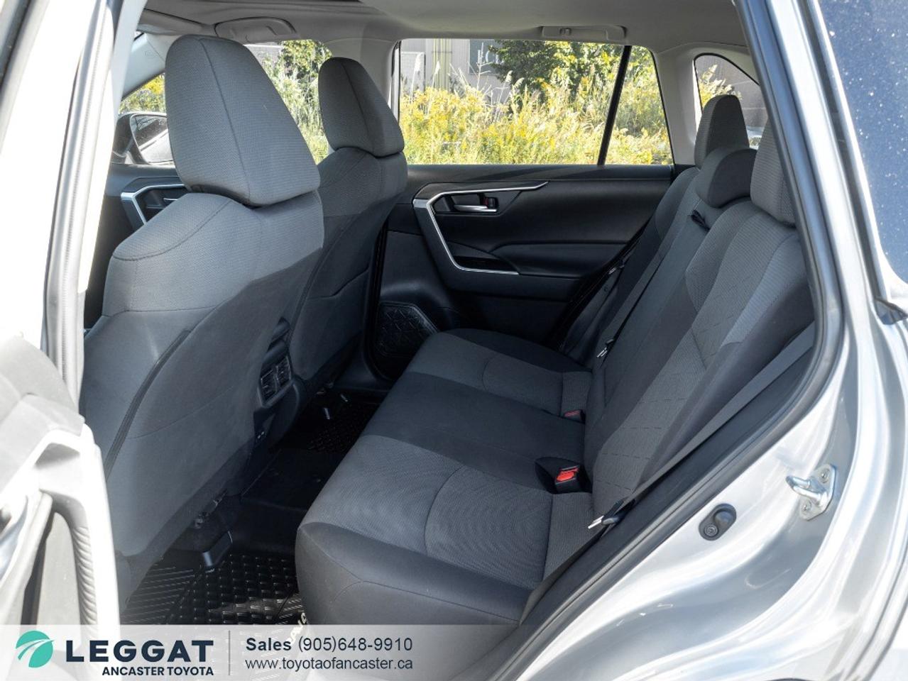 2022 Toyota RAV4 XLE AWD Photo