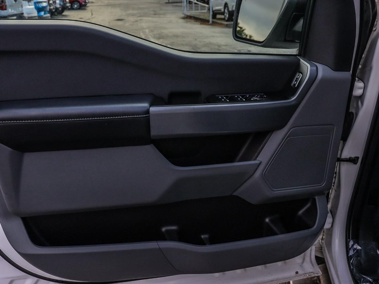 2023 Ford F-150 XLT | 4X4 | 2.7L | TOW PKG | XTR PKG | CONSOLE Photo