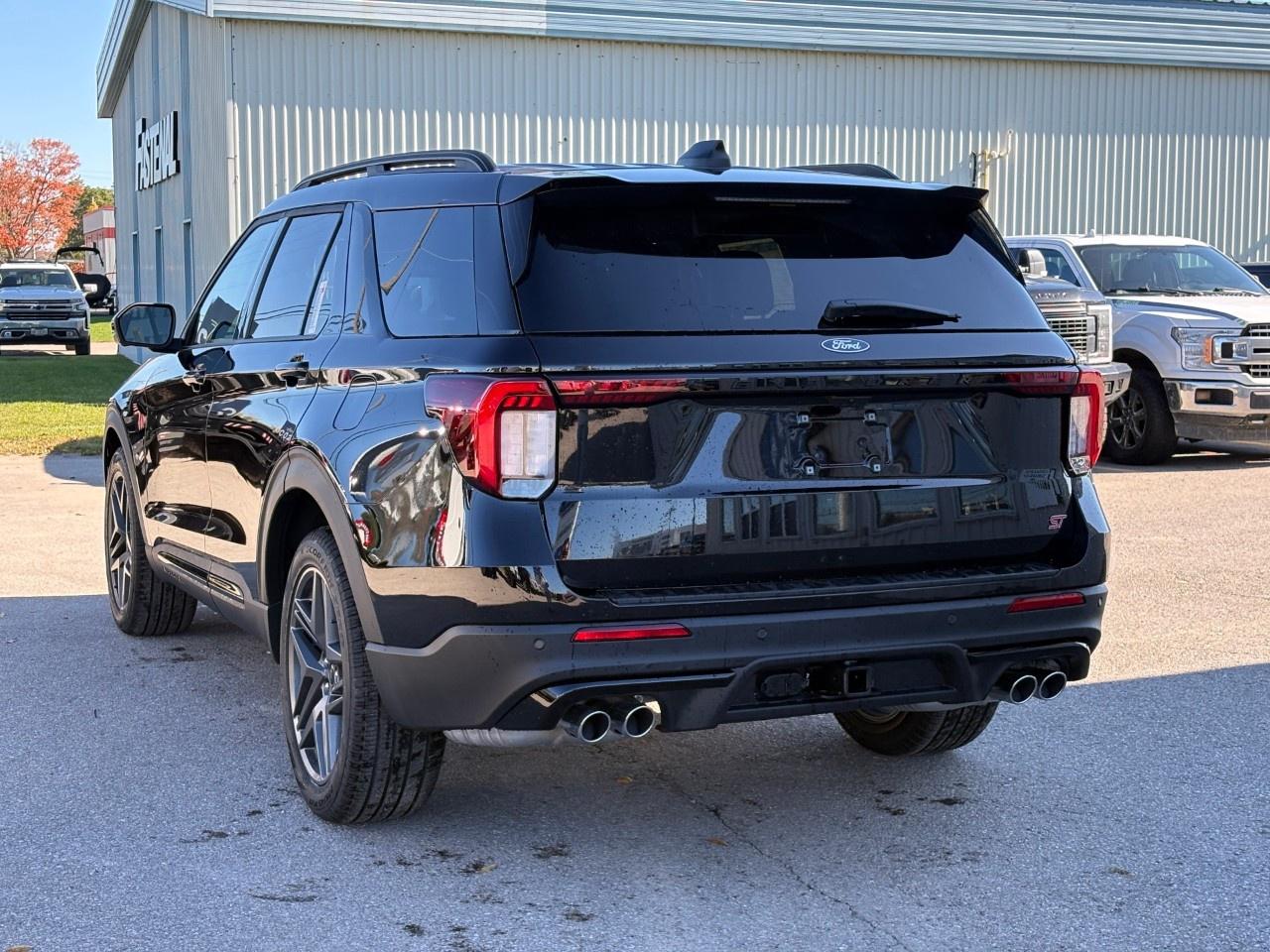 2027 Ford Explorer ST 4WD Photo