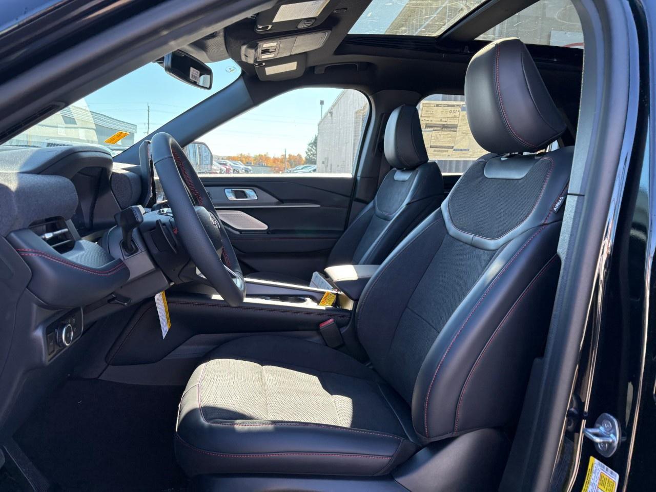 2027 Ford Explorer ST 4WD Photo