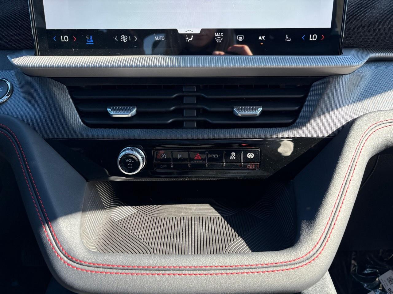 2027 Ford Explorer ST 4WD Photo