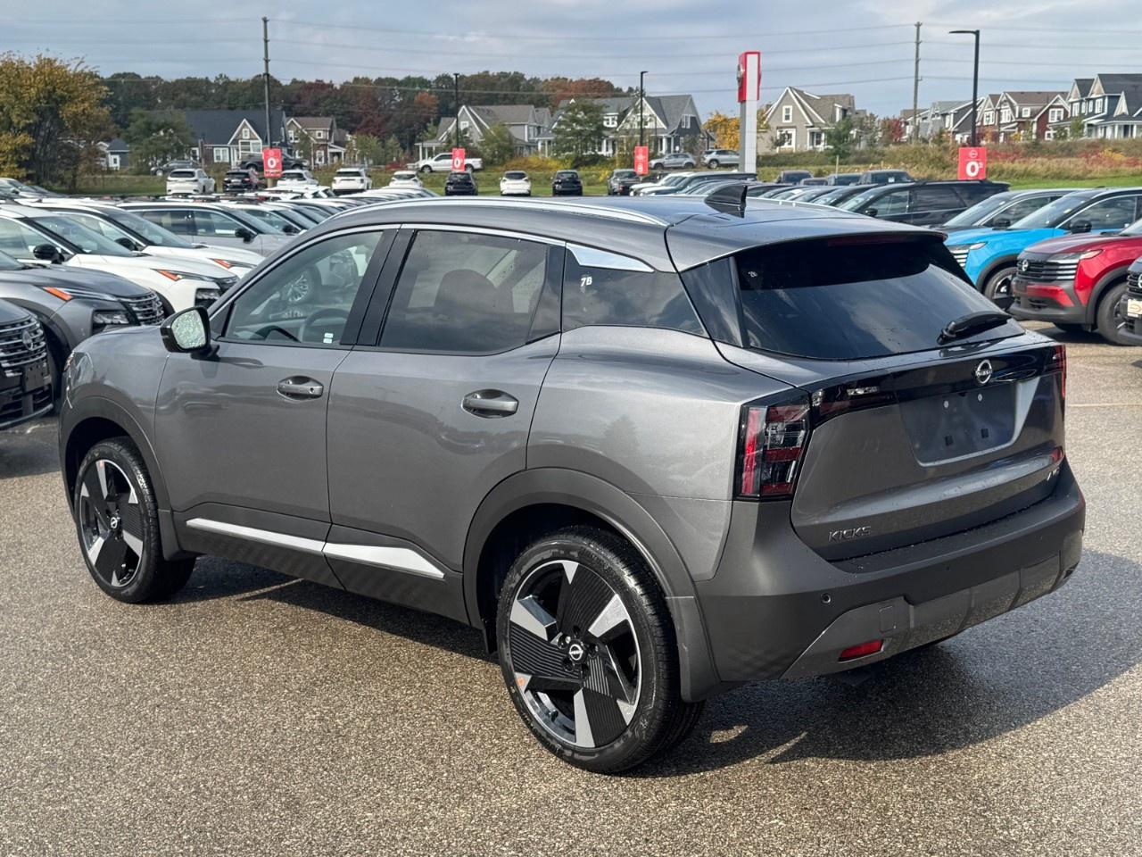 2027 Nissan Kicks SR Premium AWD Photo