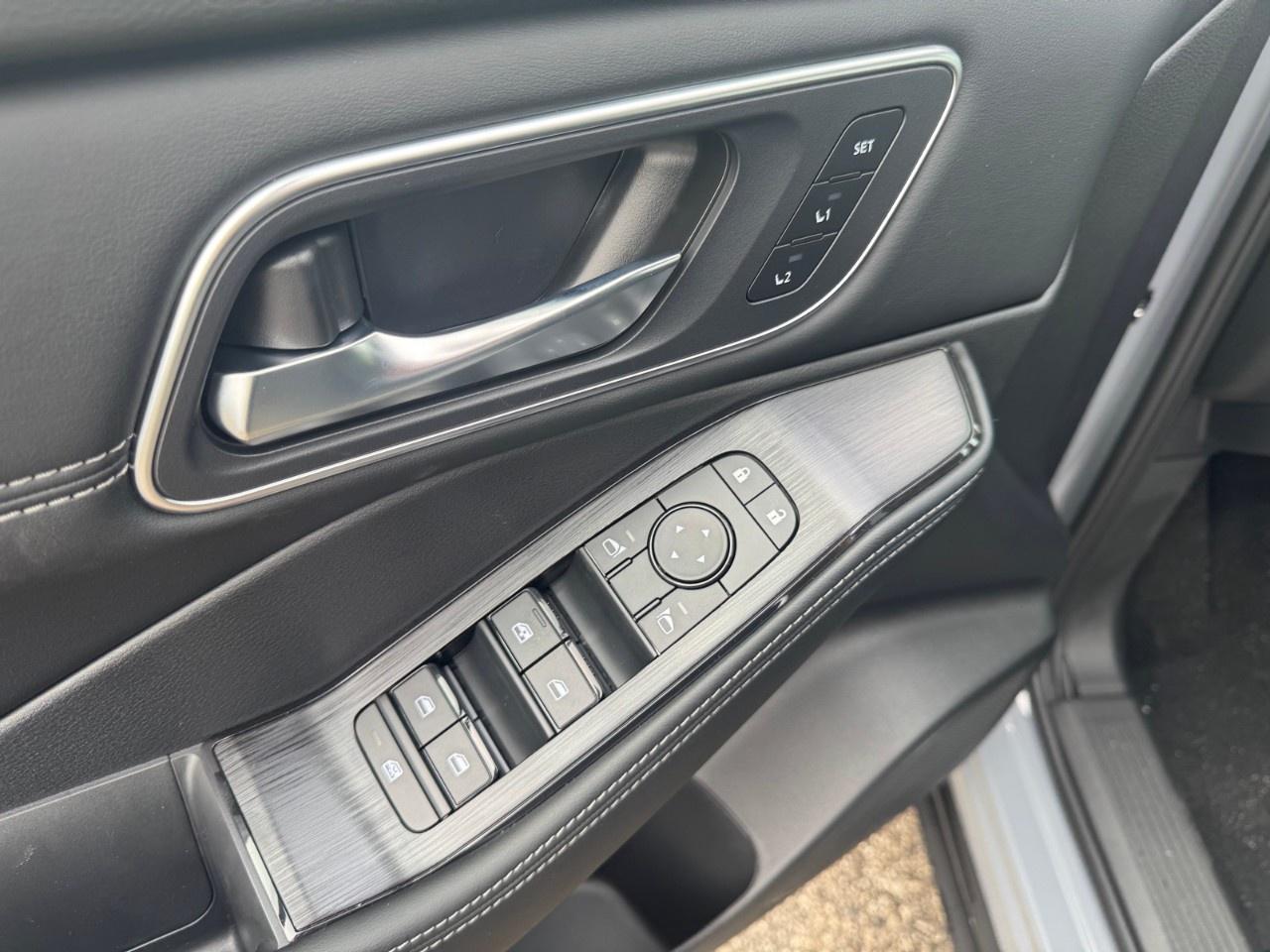 2027 Nissan Kicks Rock Creek AWD Photo