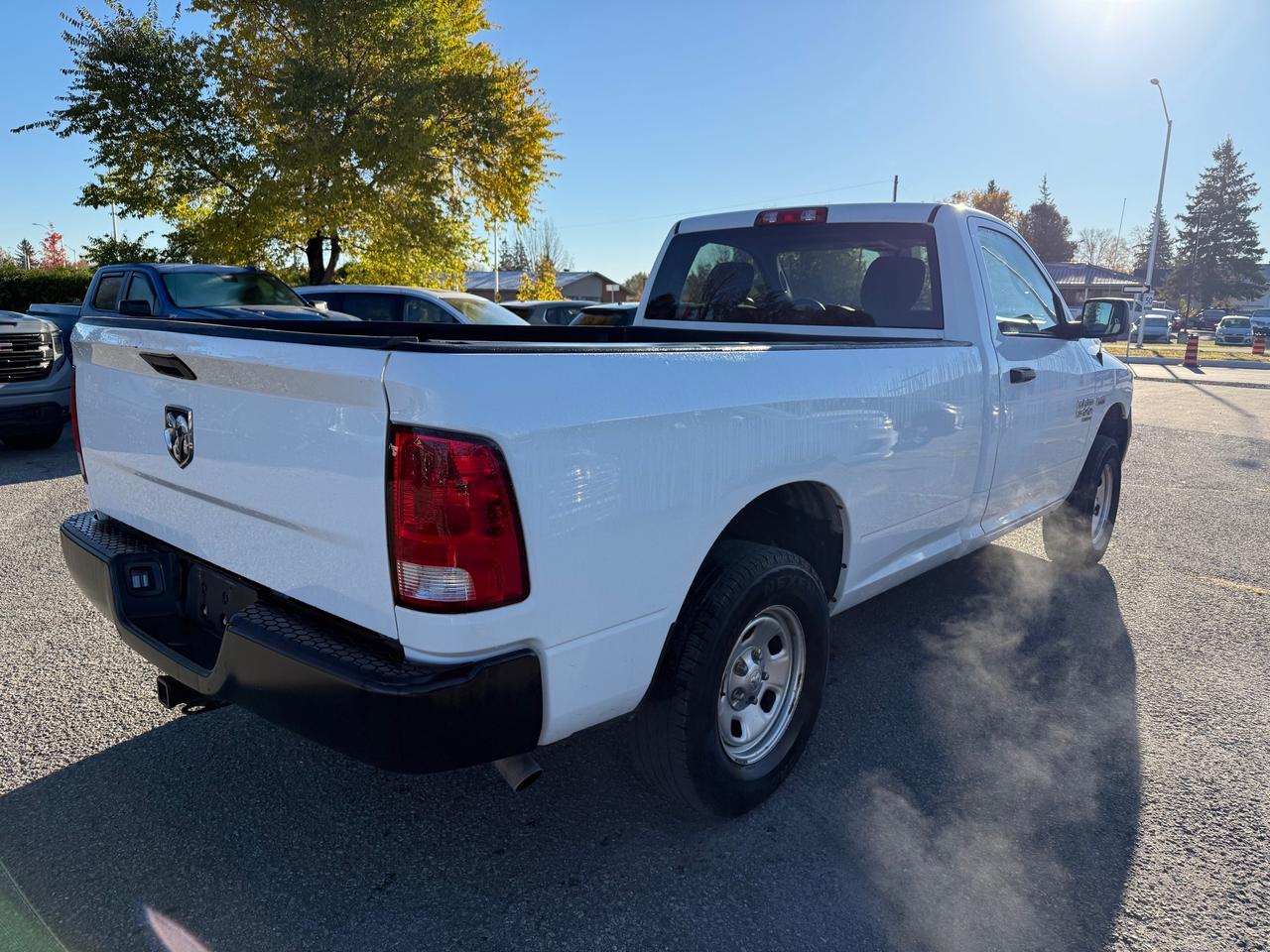 2020 RAM 1500 Classic ST Reg Cab V8 4x4 Photo4
