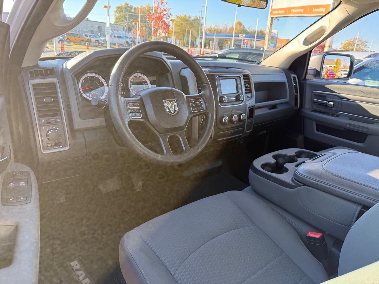 2020 RAM 1500 Classic ST Reg Cab V8 4x4 Photo