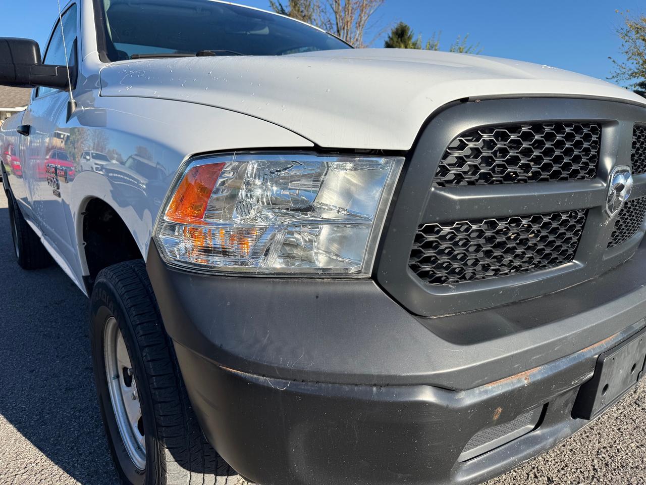 2020 RAM 1500 Classic ST Reg Cab V8 4x4 Photo