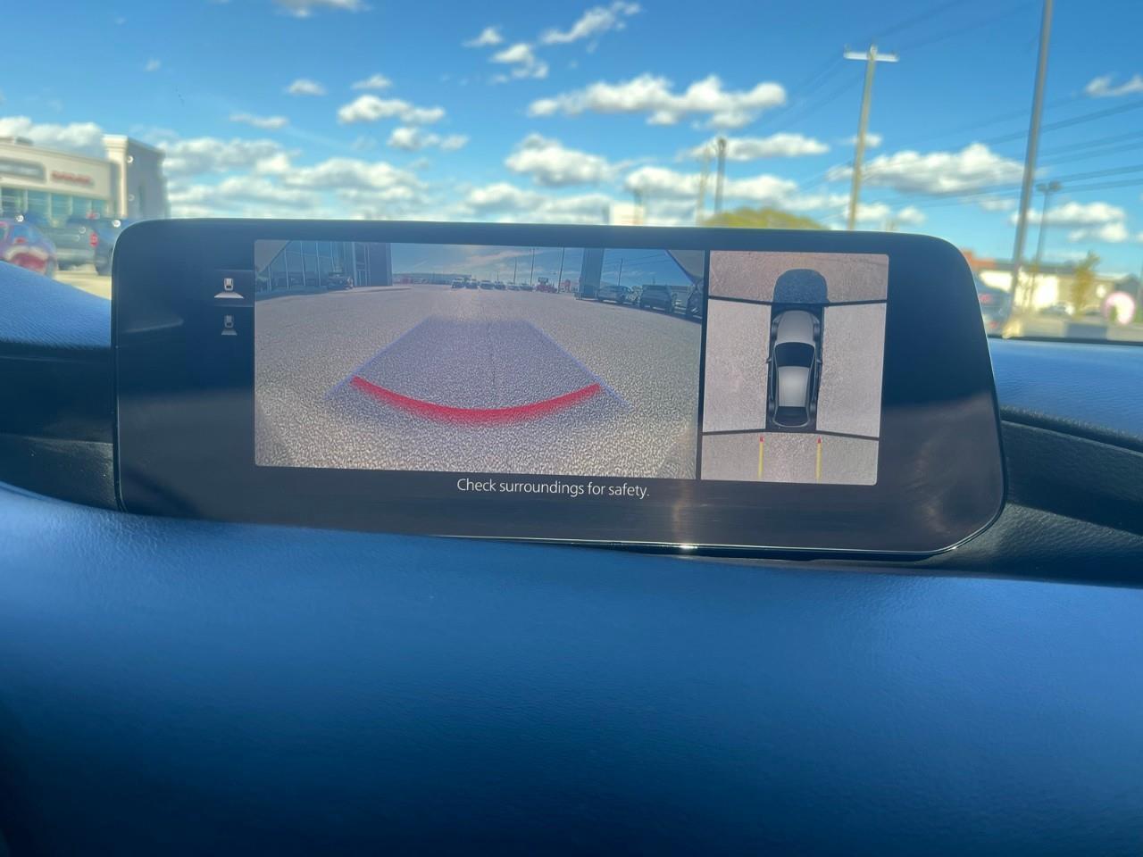 2024 Mazda MAZDA3 GT Apple CarPlay & Android Auto | Power Sunroof | Bose Premium Audio Photo