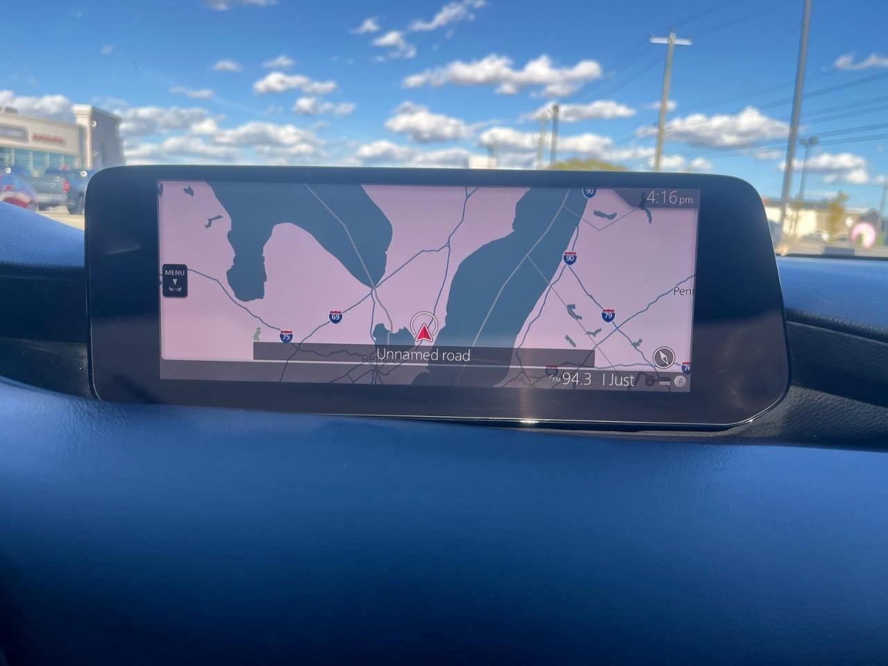 2024 Mazda MAZDA3 GT Apple CarPlay & Android Auto | Power Sunroof | Bose Premium Audio Photo