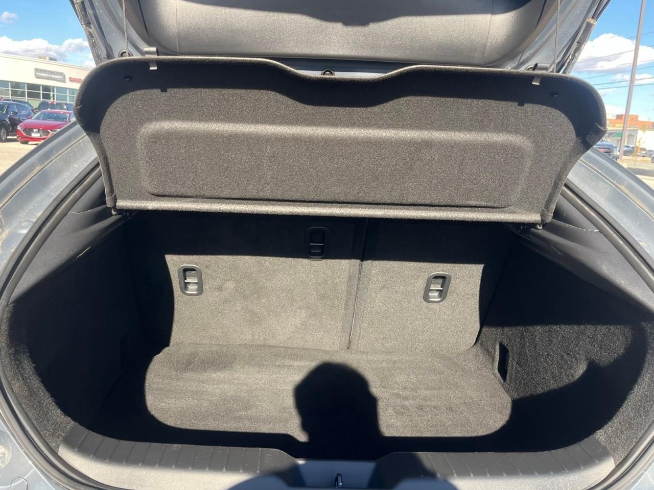 2024 Mazda MAZDA3 GT Apple CarPlay & Android Auto | Power Sunroof | Bose Premium Audio Photo