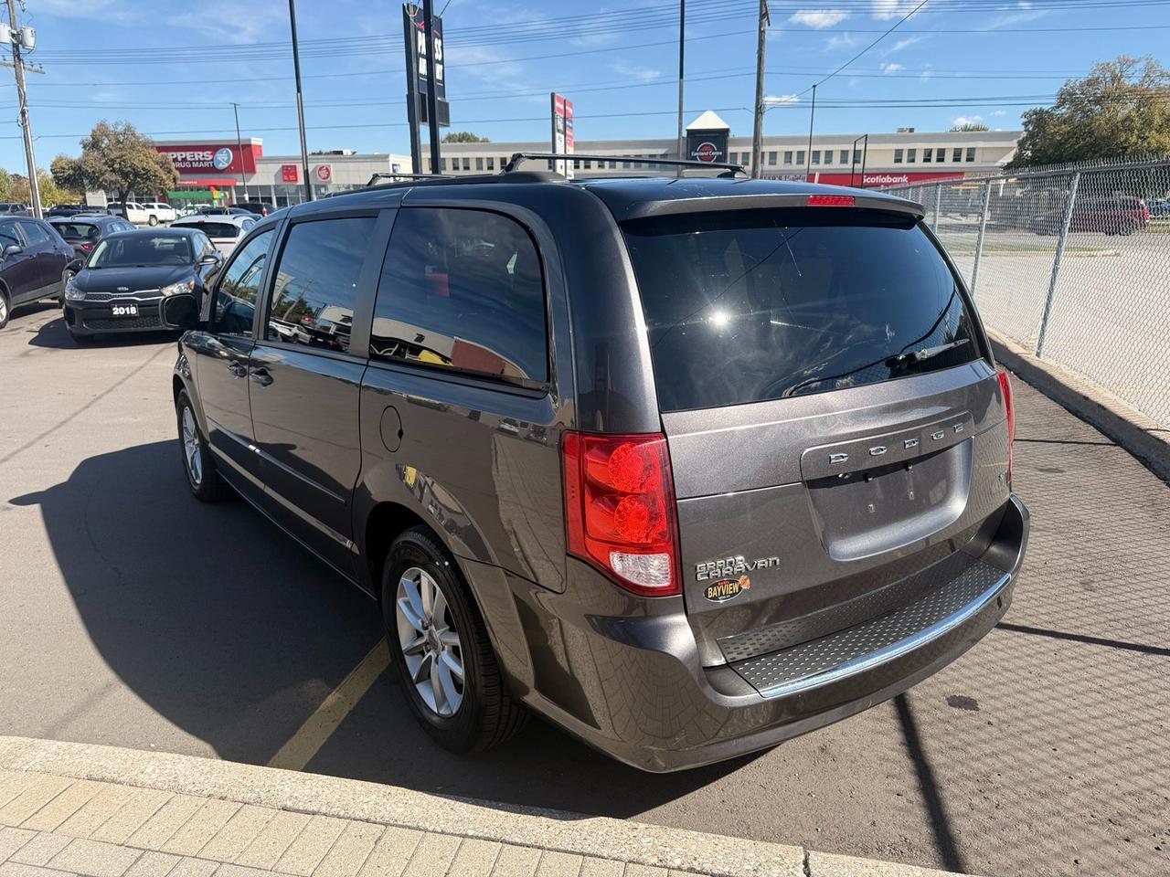 2017 Dodge Grand Caravan CVP/SXT Photo4