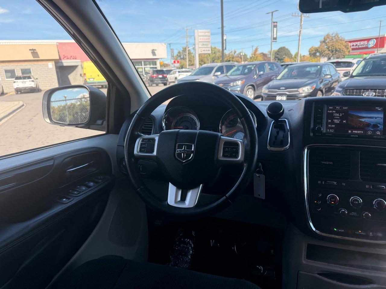 2017 Dodge Grand Caravan CVP/SXT Photo