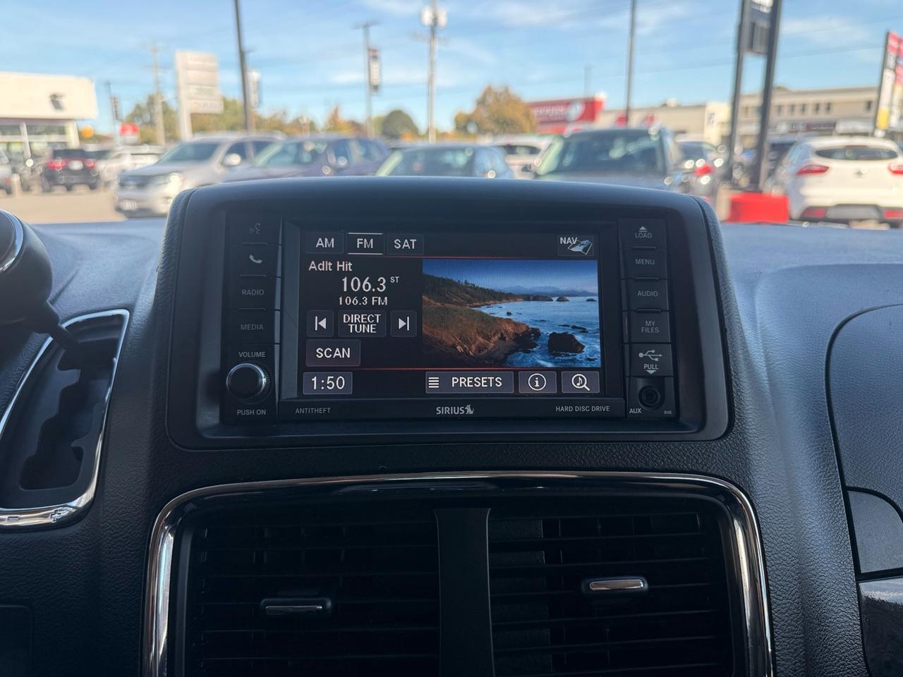 2017 Dodge Grand Caravan CVP/SXT Photo