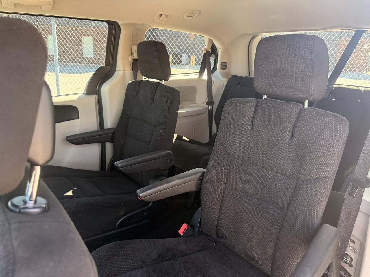 2017 Dodge Grand Caravan CVP/SXT Photo