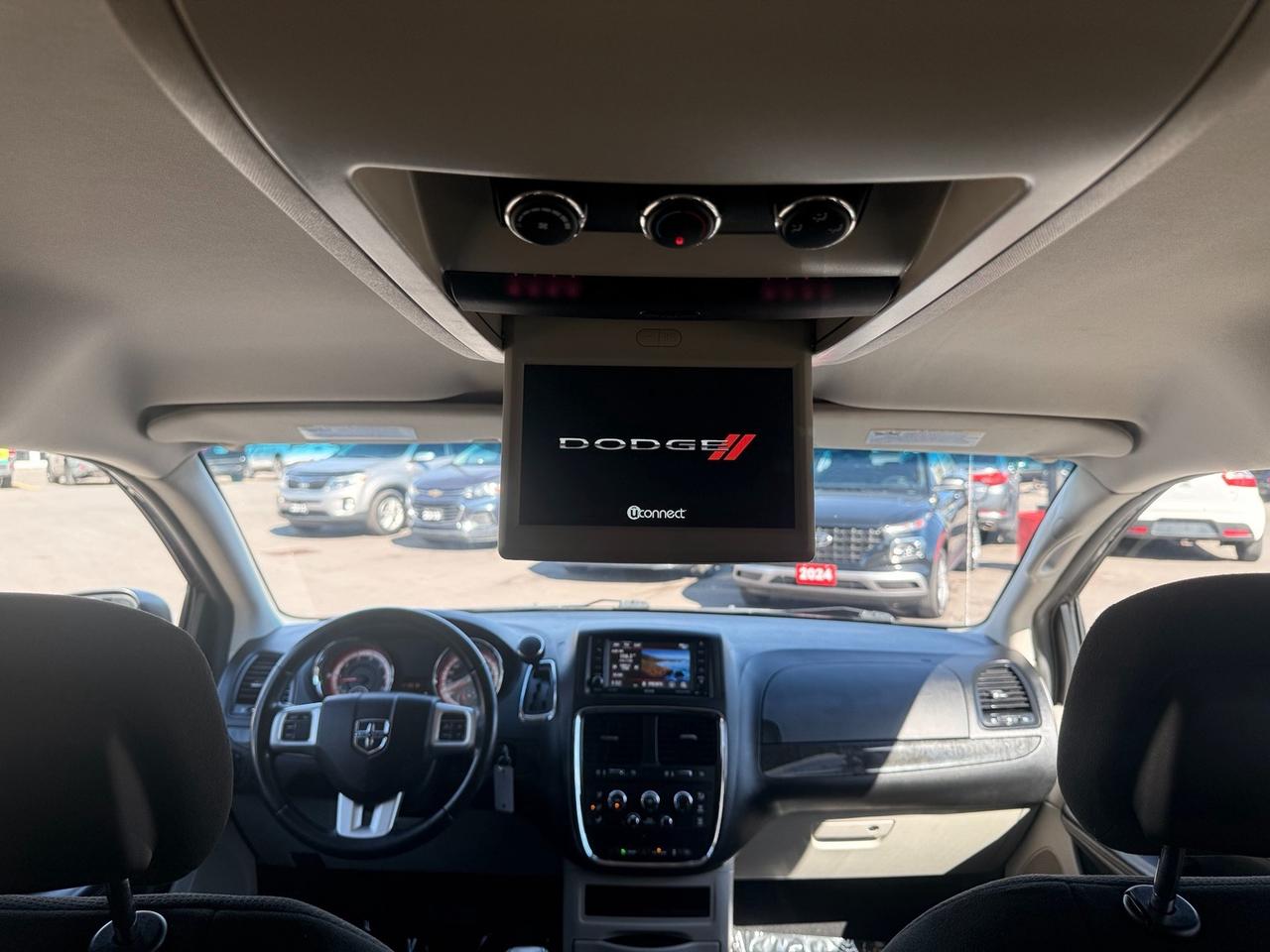 2017 Dodge Grand Caravan CVP/SXT Photo