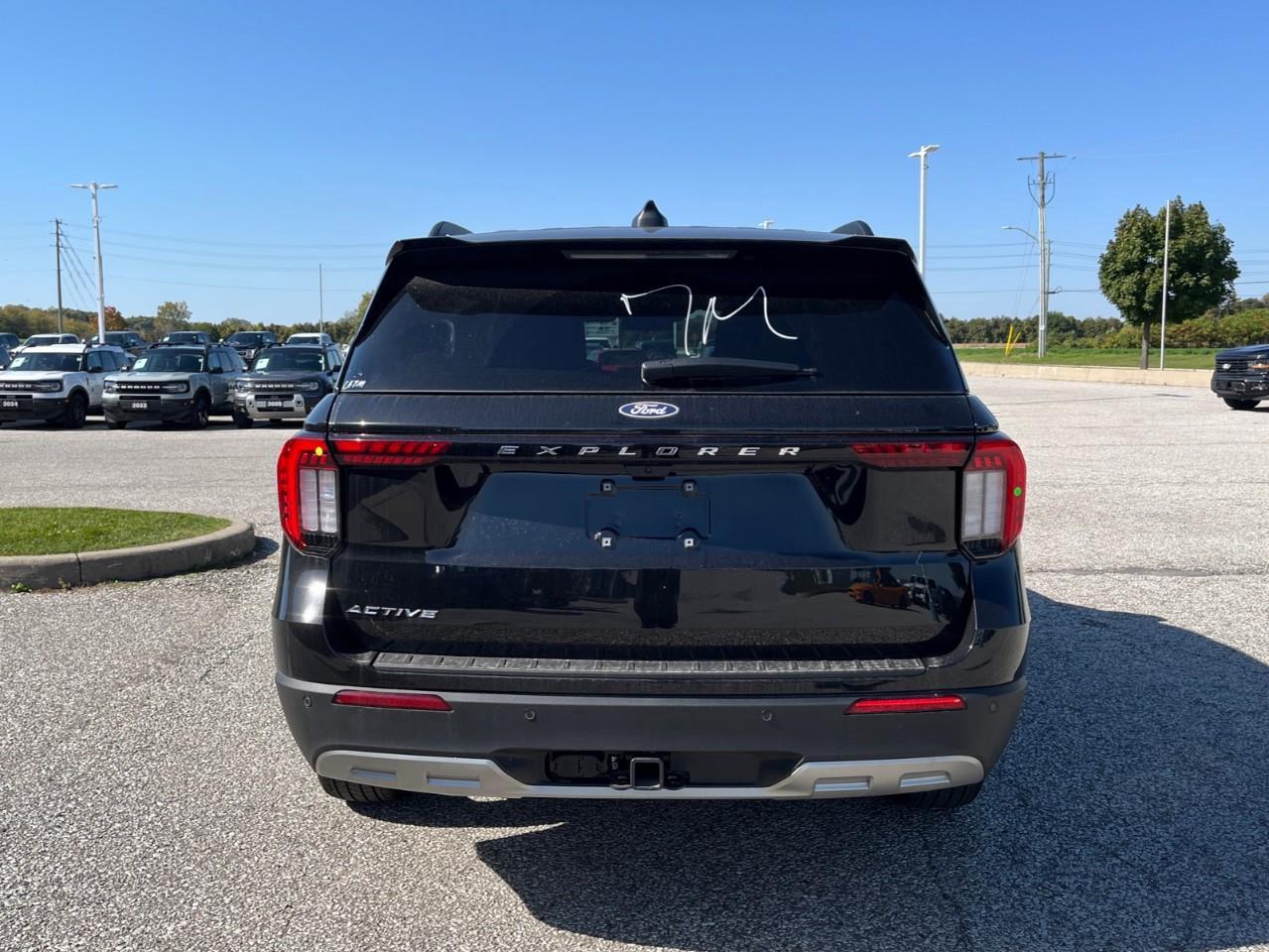 2027 Ford Explorer Active Photo