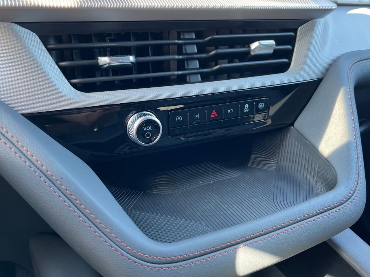 2027 Ford Explorer Active Photo