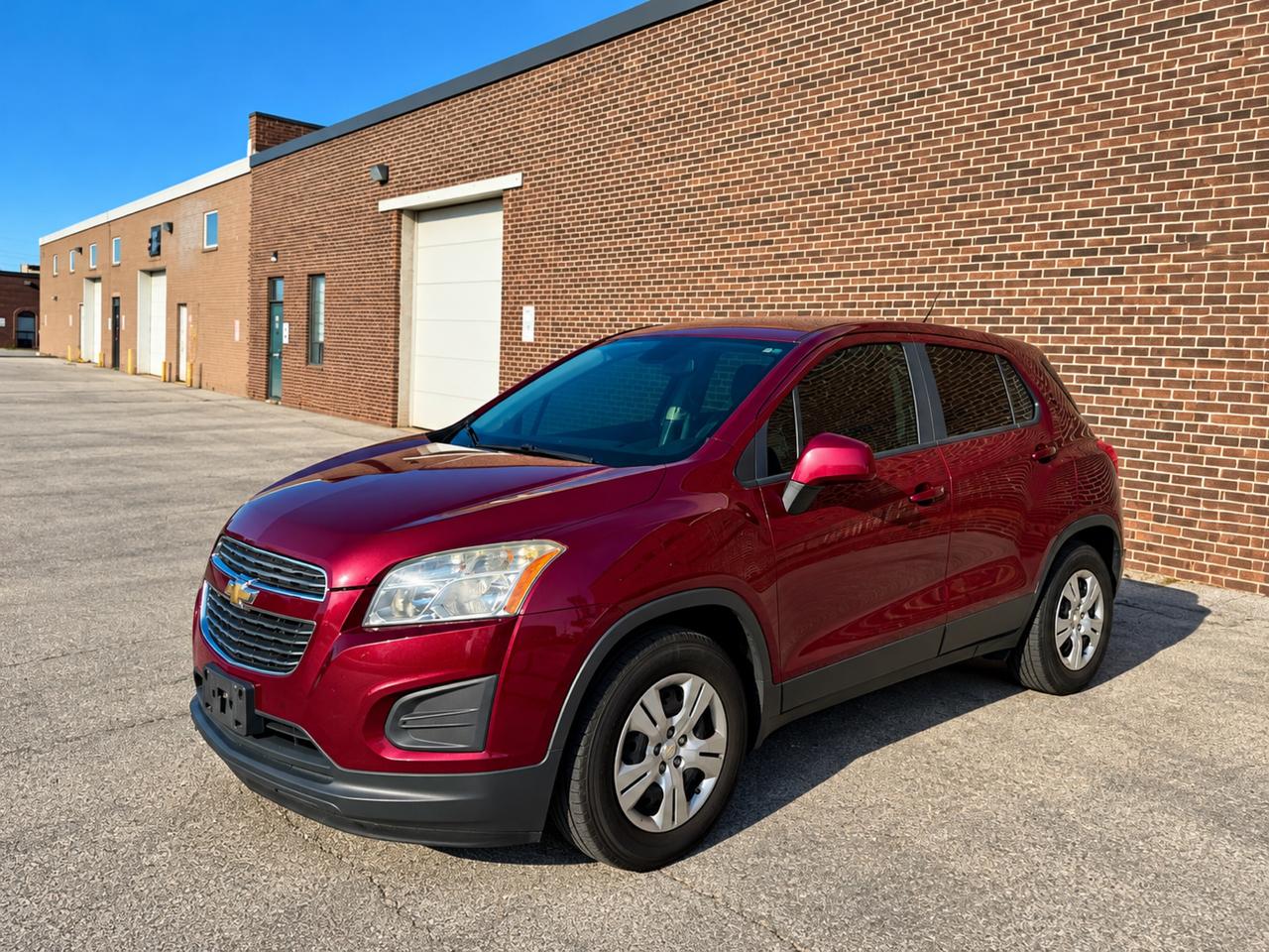 2015 Chevrolet Trax LS Photo2