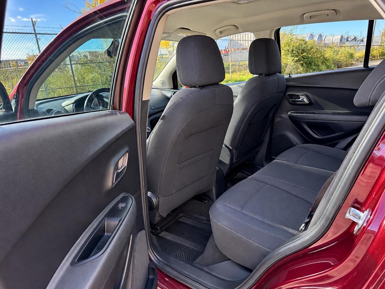 2015 Chevrolet Trax LS Photo