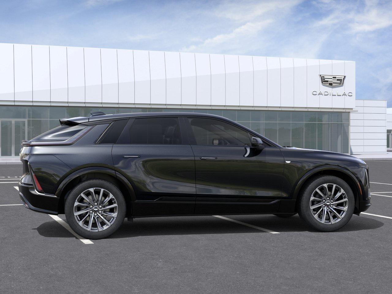 2027 Cadillac LYRIQ Sport 4dr Sport Photo4