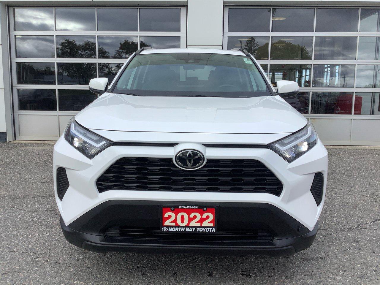 2022 Toyota Rav XLE Photo2