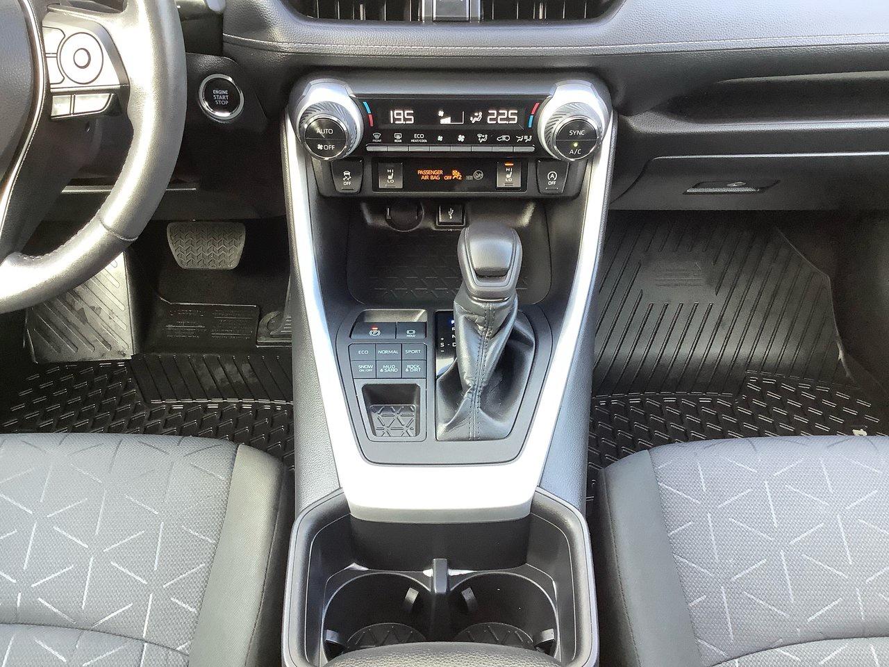 2022 Toyota Rav XLE Photo