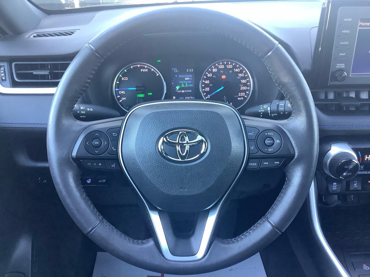 2022 Toyota RAV4 Hybrid SE Photo