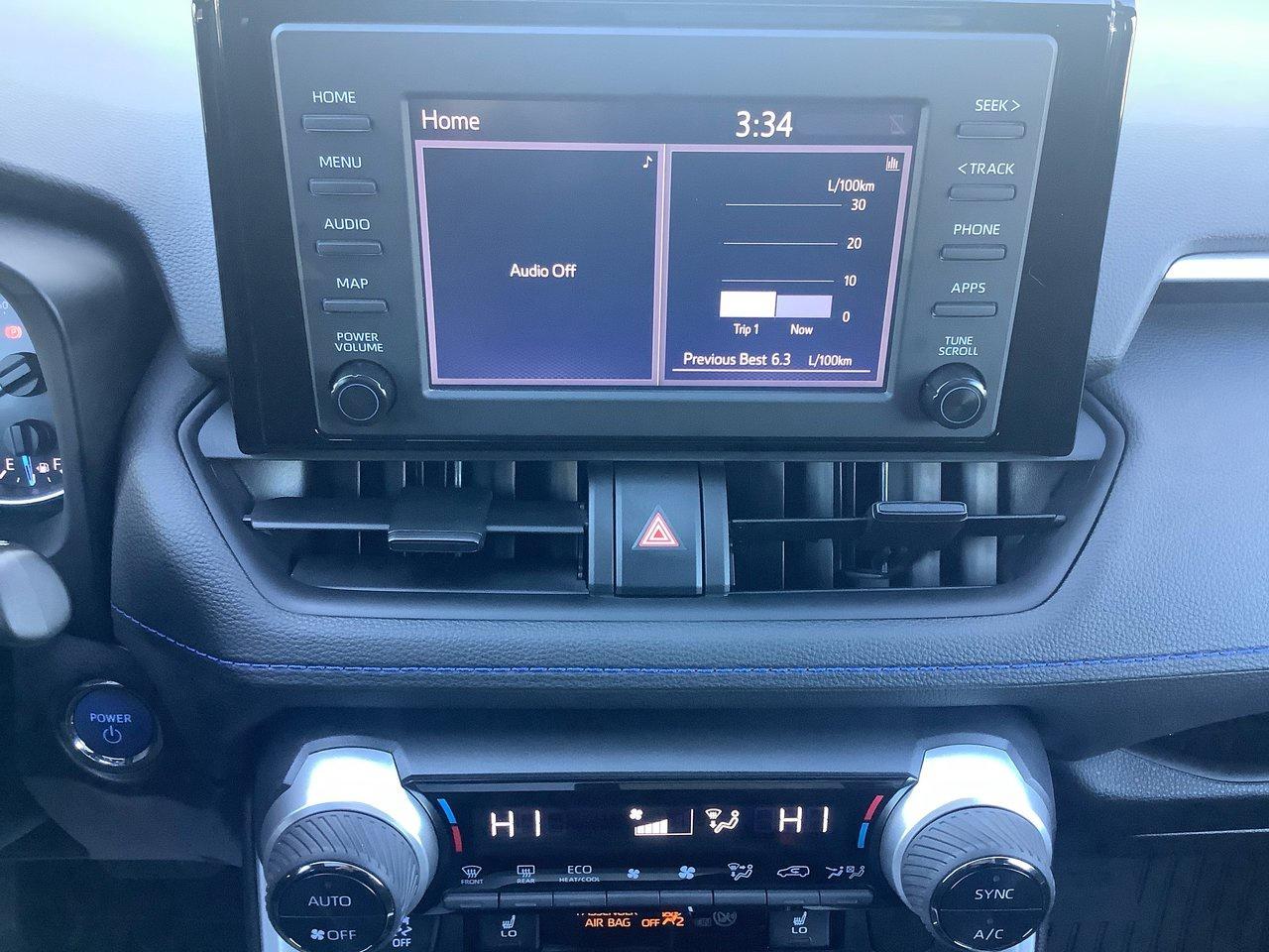 2022 Toyota RAV4 Hybrid SE Photo