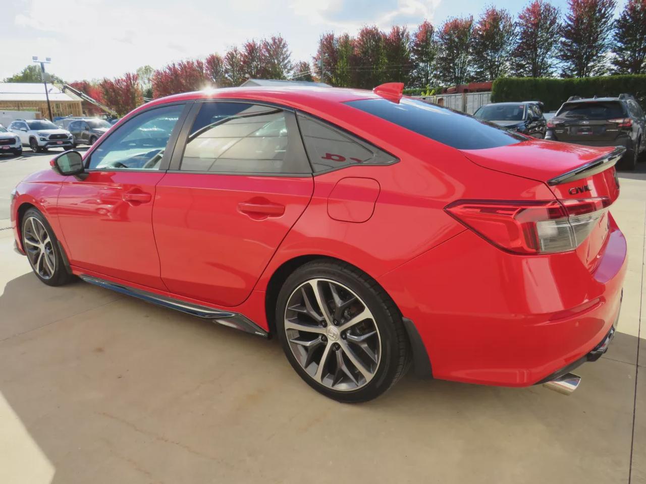 2022 Honda Civic Sedan Touring | LOW KM!! | FWD | Automatic | Alloy Wheels | Leather Seats | Heated Front & Rear Seats | Heated Steering Wheel | Power Driver & Passenger Seats | Climate Control | Sunroof | Touchscreen Display | Wireless Apple CarPlay & Android Auto | Navi Photo
