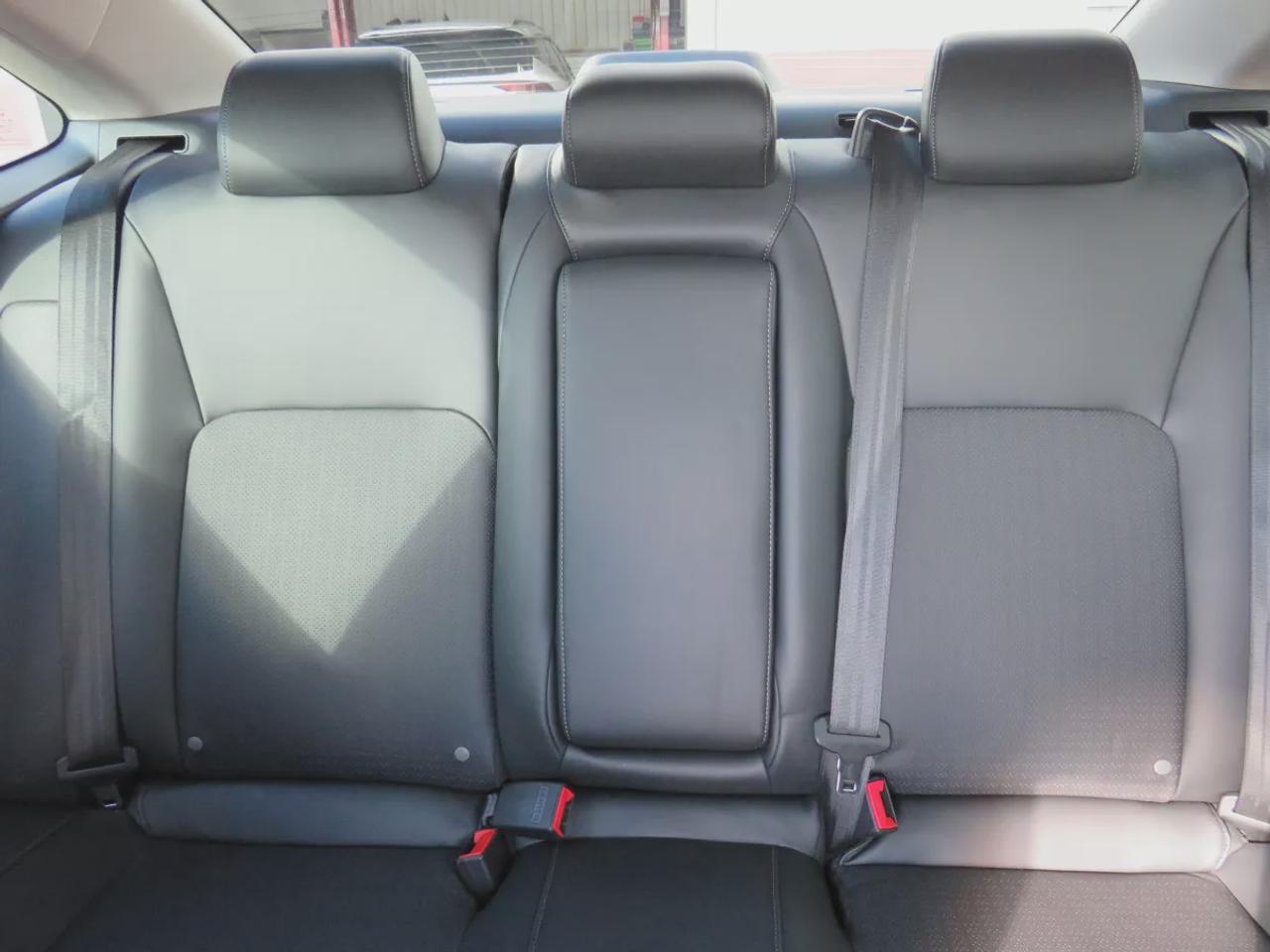 2022 Honda Civic Sedan Touring | LOW KM!! | FWD | Automatic | Alloy Wheels | Leather Seats | Heated Front & Rear Seats | Heated Steering Wheel | Power Driver & Passenger Seats | Climate Control | Sunroof | Touchscreen Display | Wireless Apple CarPlay & Android Auto | Navi Photo