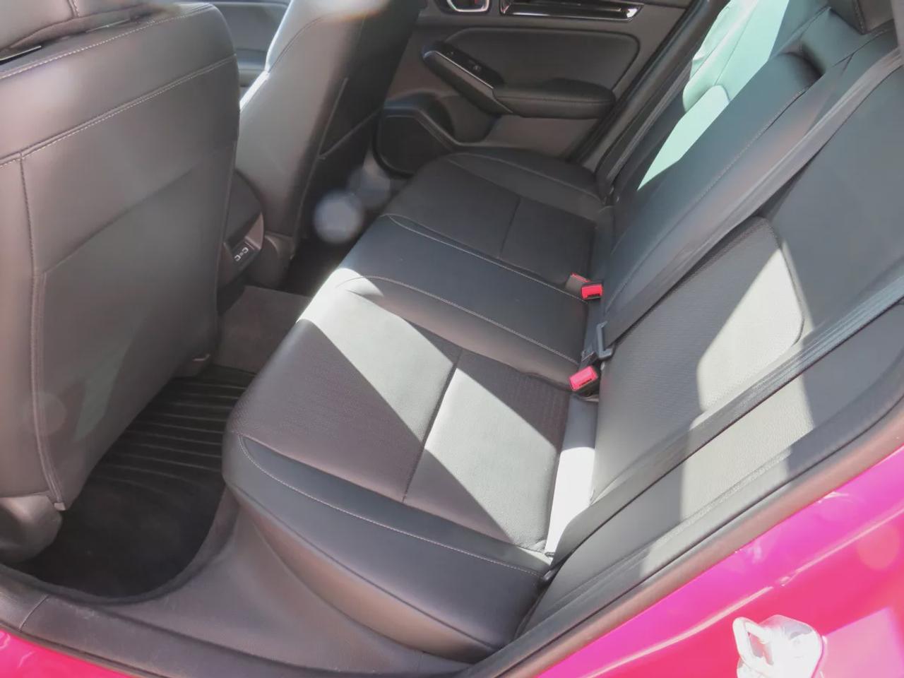 2022 Honda Civic Sedan Touring | LOW KM!! | FWD | Automatic | Alloy Wheels | Leather Seats | Heated Front & Rear Seats | Heated Steering Wheel | Power Driver & Passenger Seats | Climate Control | Sunroof | Touchscreen Display | Wireless Apple CarPlay & Android Auto | Navi Photo