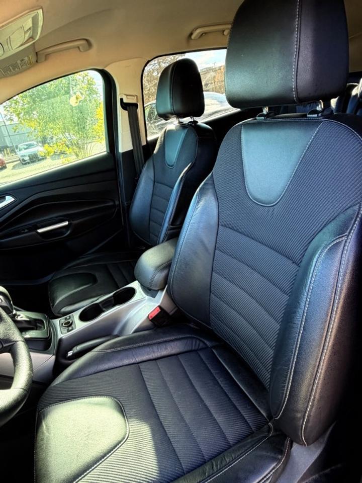 2016 Ford Escape Titanium 4dr 4x4 Automatic Photo